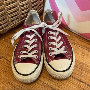 Converse Low Top Chuck Taylor All Star Sneakers Maroon